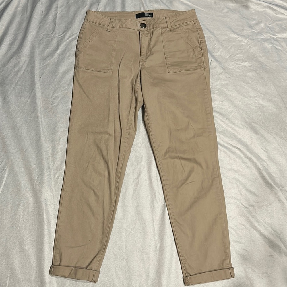 Brown cuffed pants